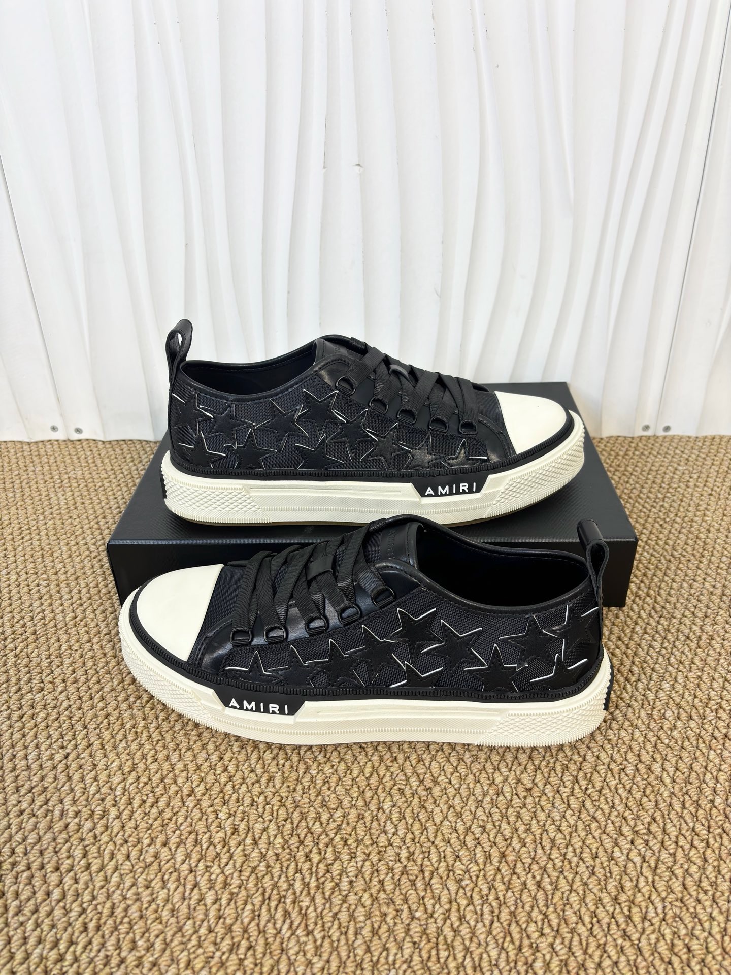 AMIRI STARS Sneakers - CCSHOES