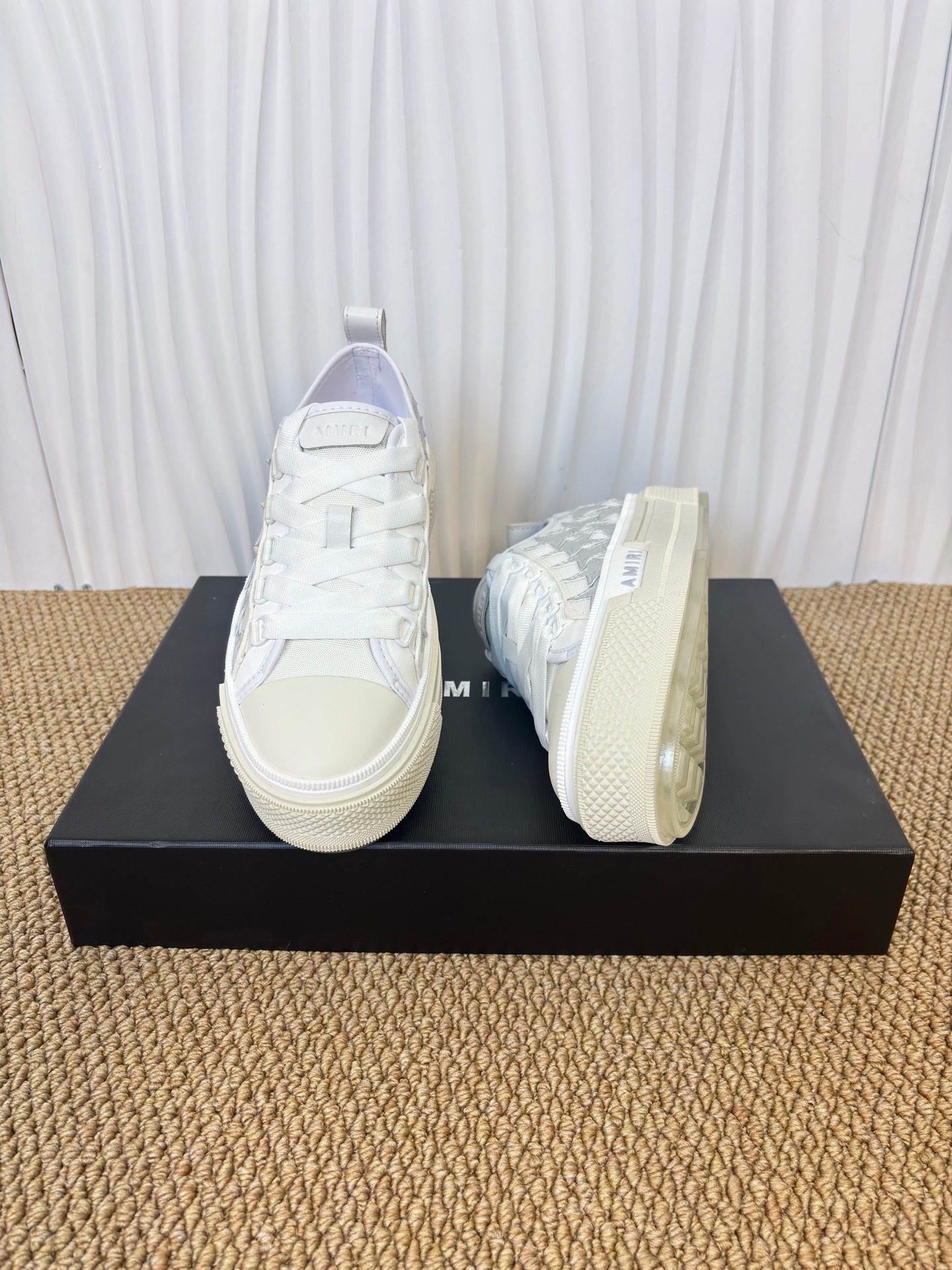 AMIRI STARS Sneakers - CCSHOES