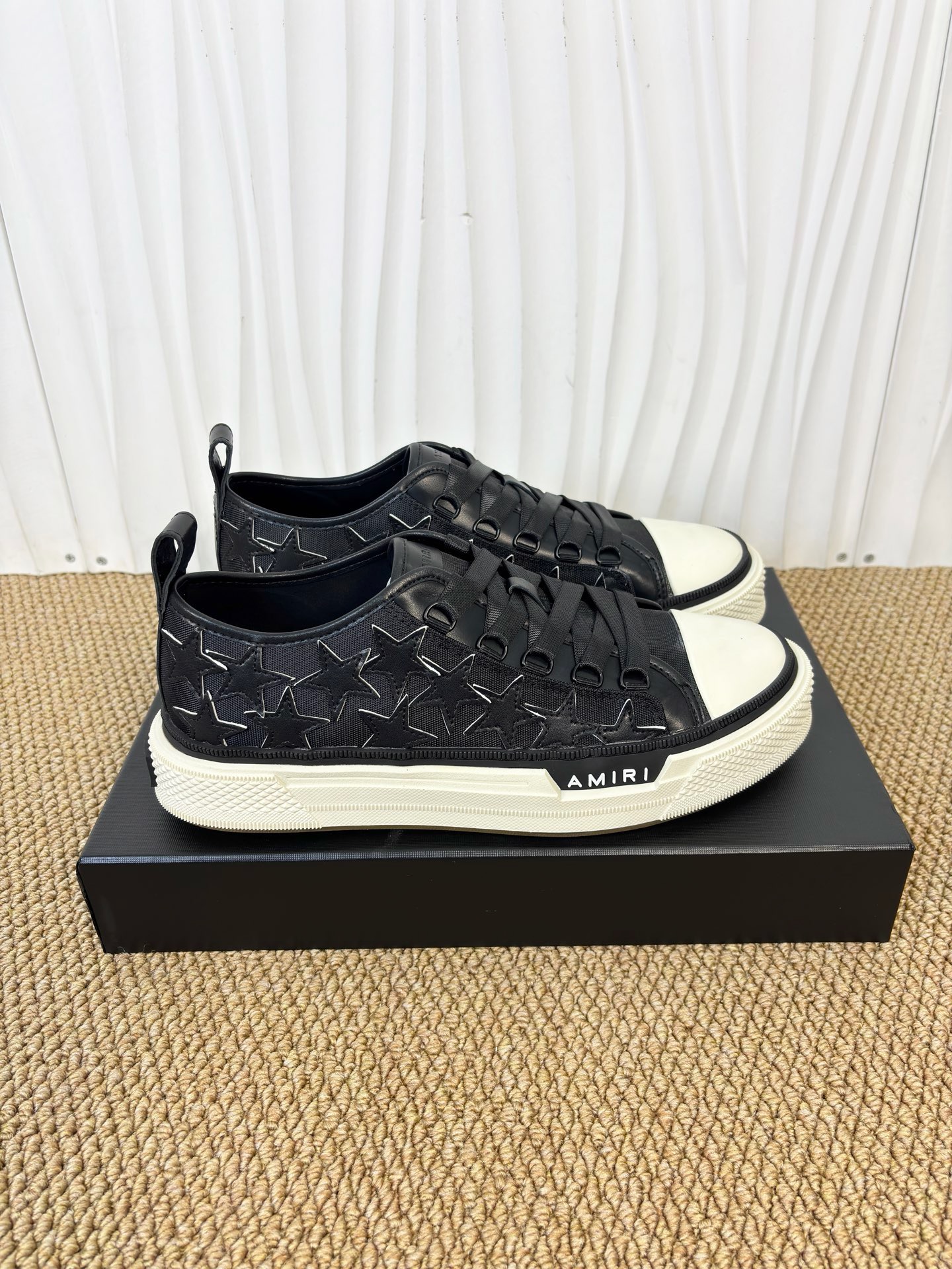AMIRI STARS Sneakers - CCSHOES