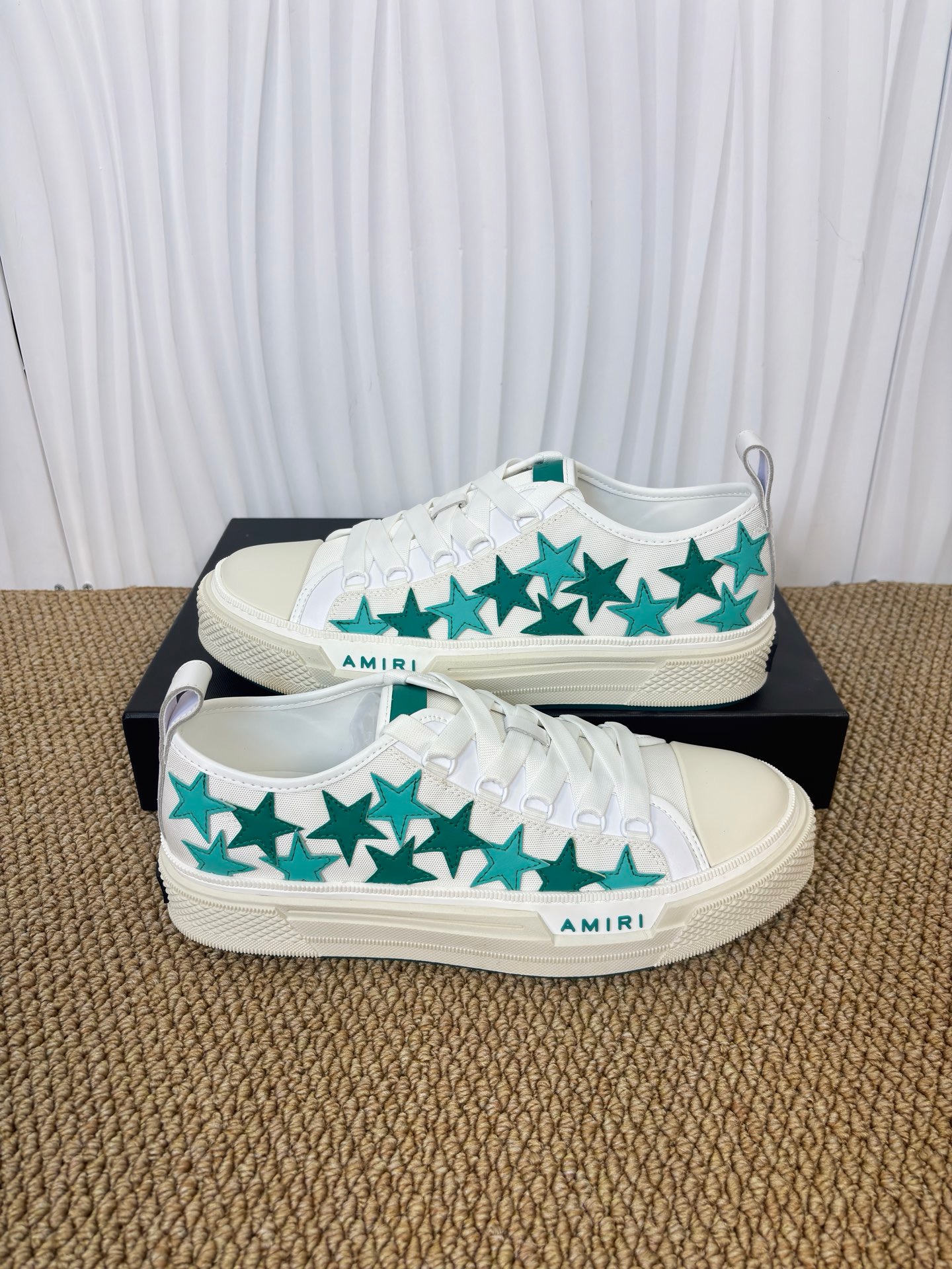 AMIRI STARS Sneakers - CCSHOES