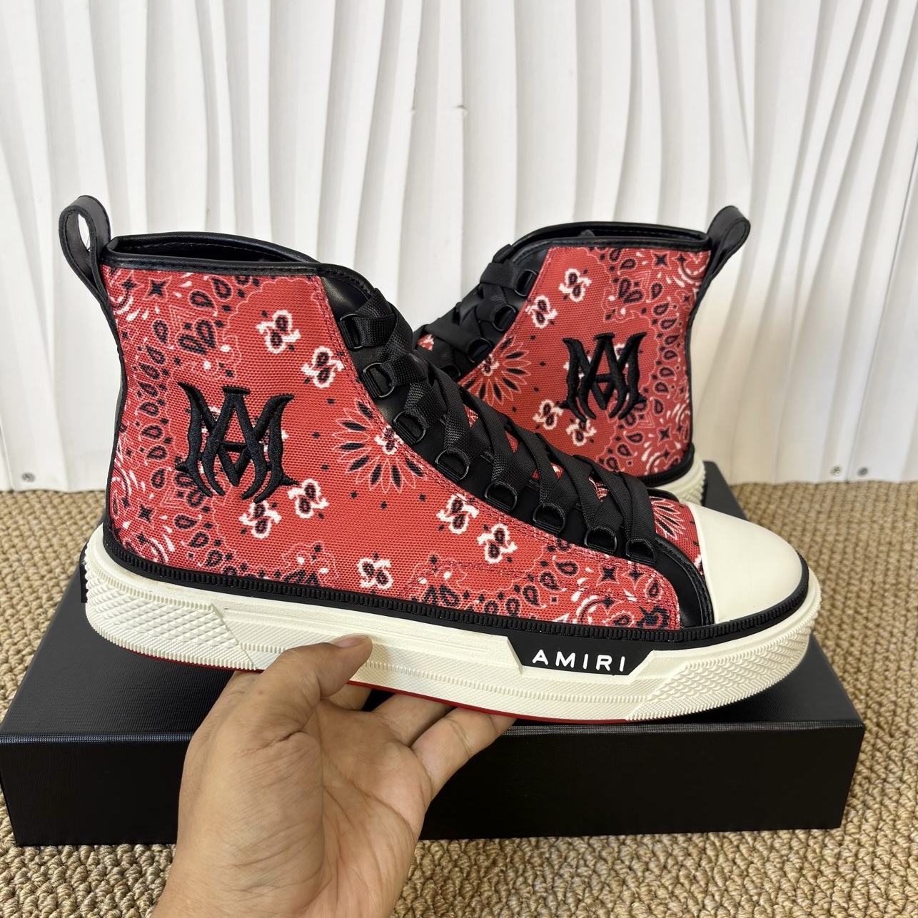 AMIRI STARS Sneakers - CCSHOES