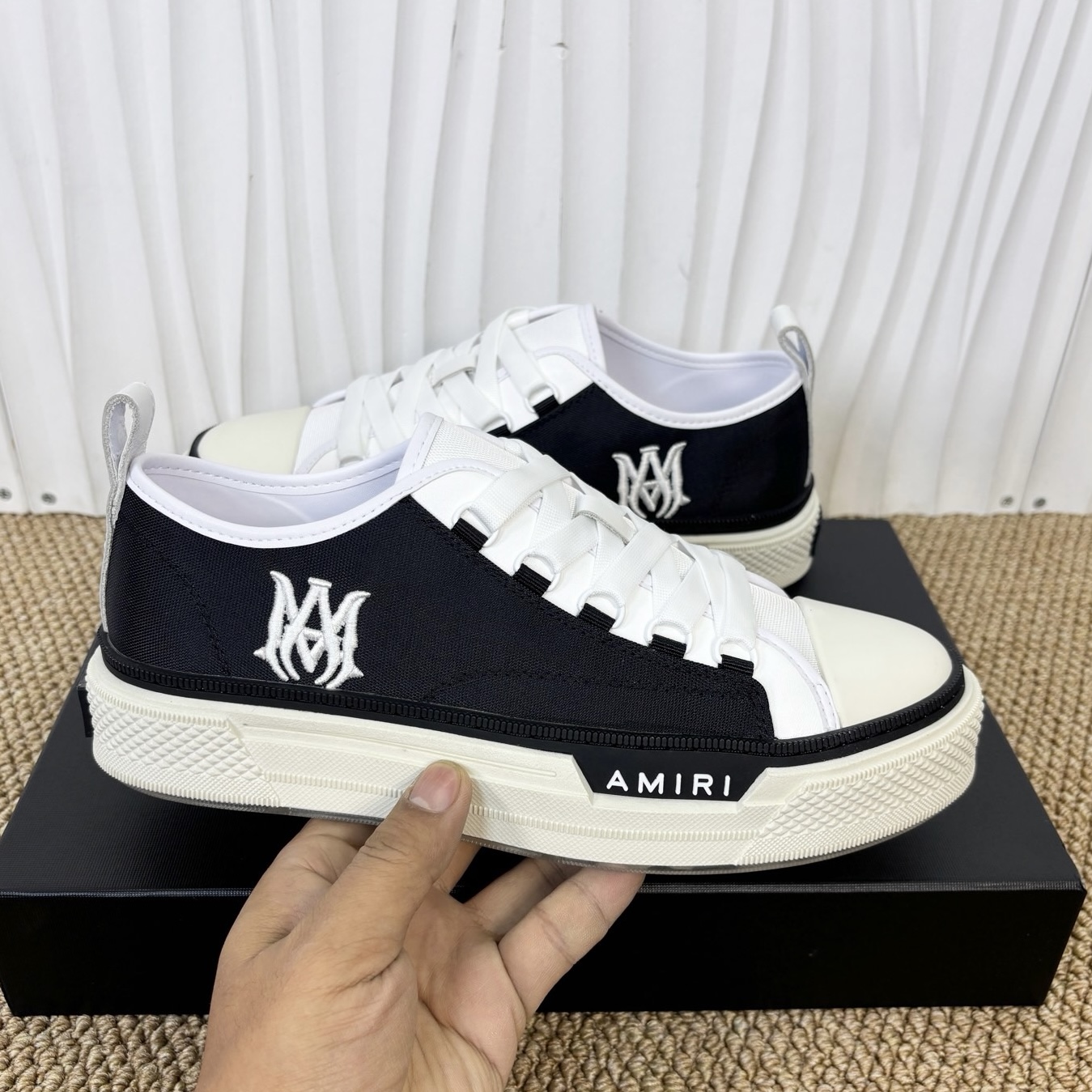 AMIRI STARS Sneakers - CCSHOES