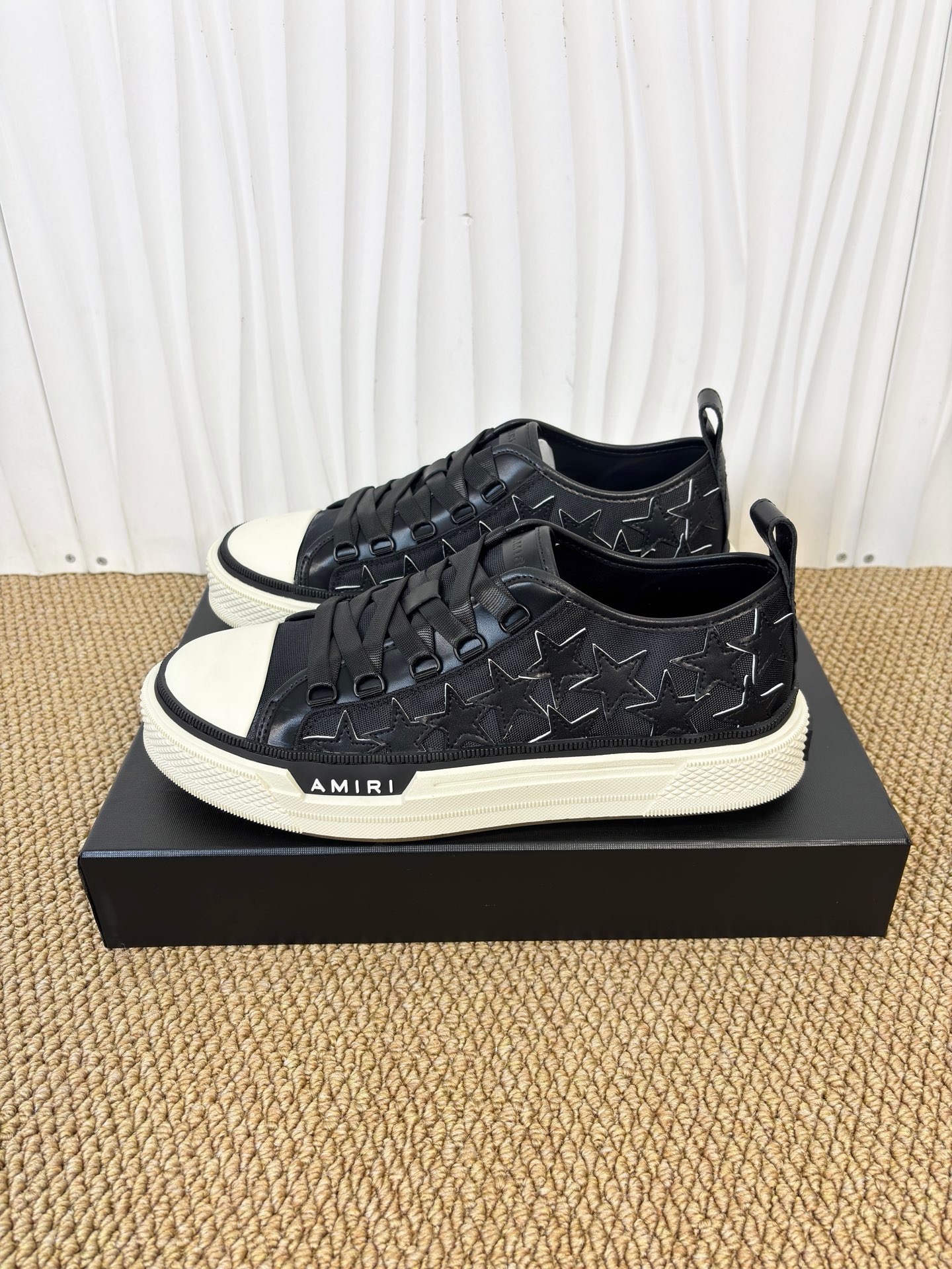 AMIRI STARS Sneakers - CCSHOES