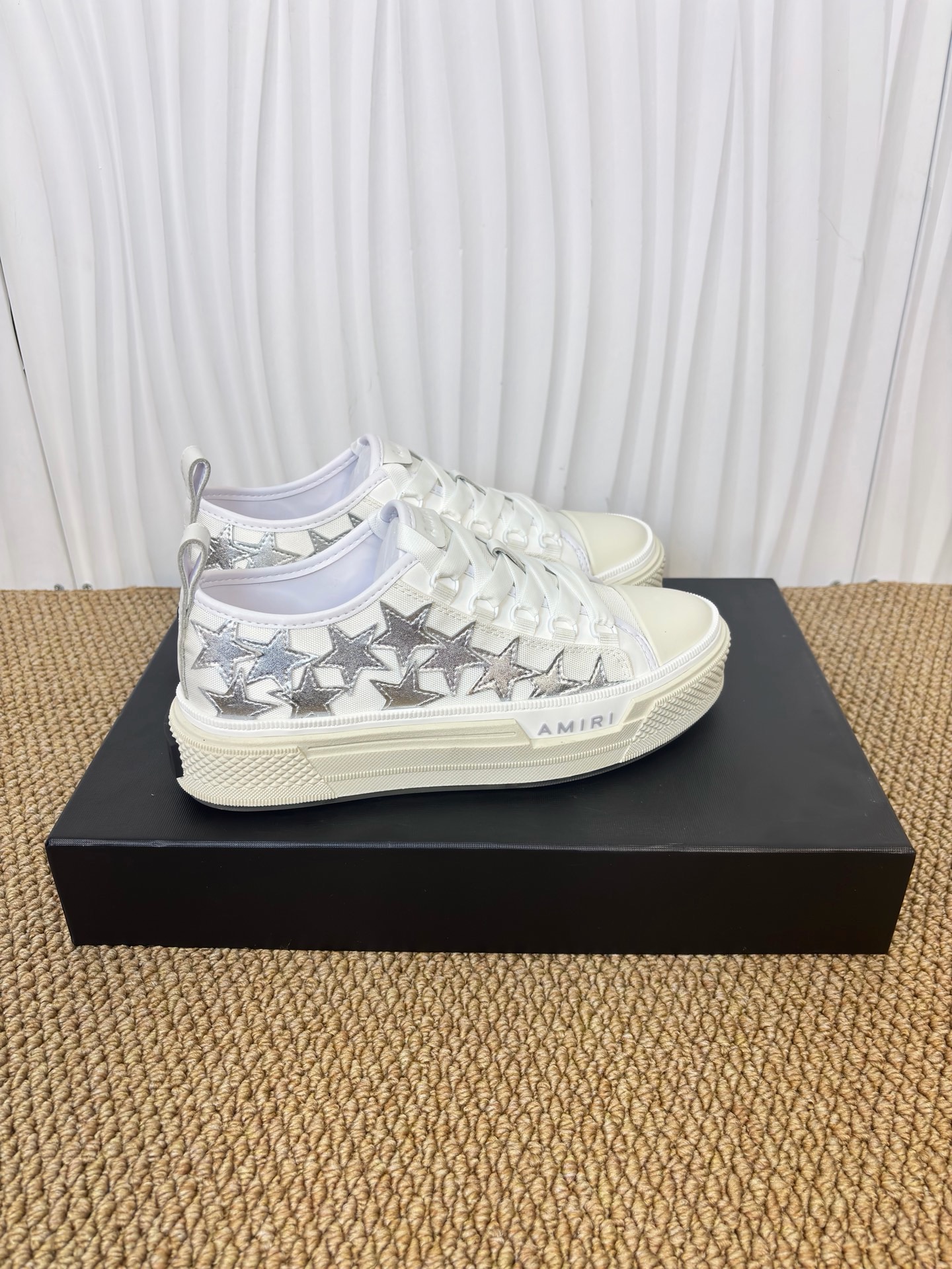 AMIRI STARS Sneakers - CCSHOES