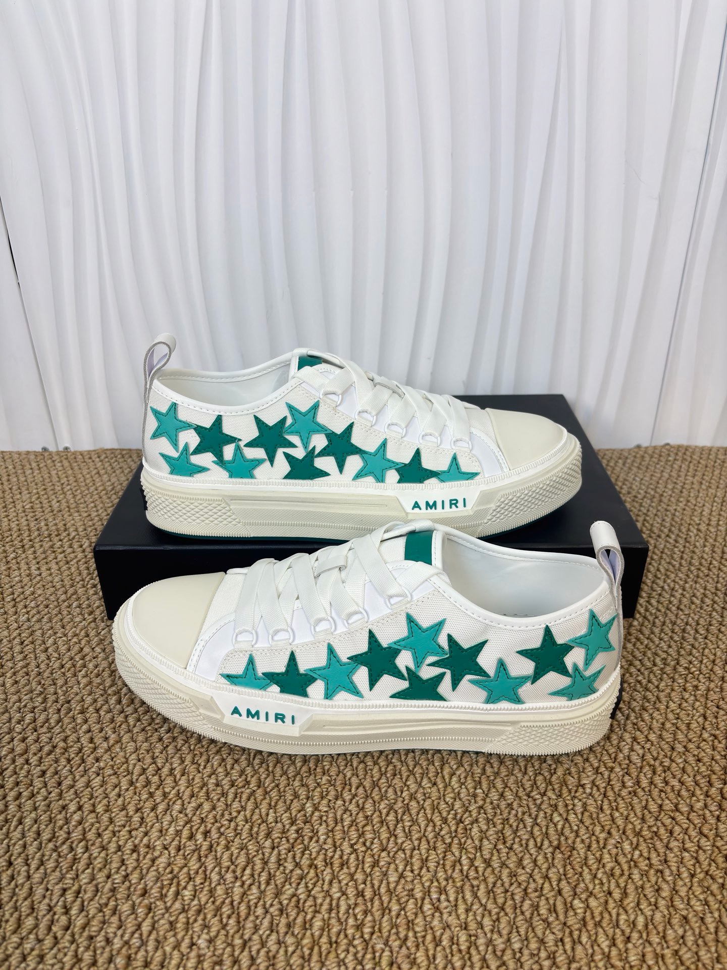 AMIRI STARS Sneakers - CCSHOES