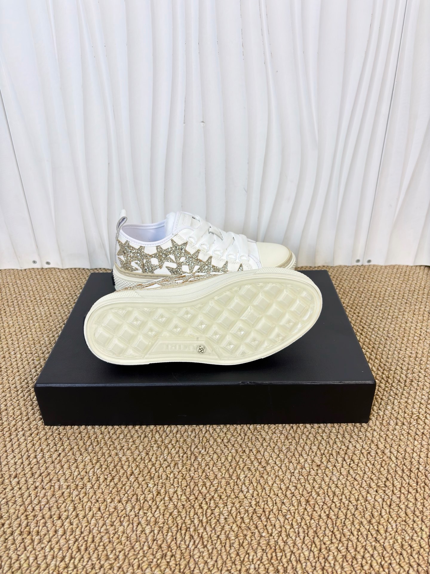 AMIRI STARS Sneakers - CCSHOES