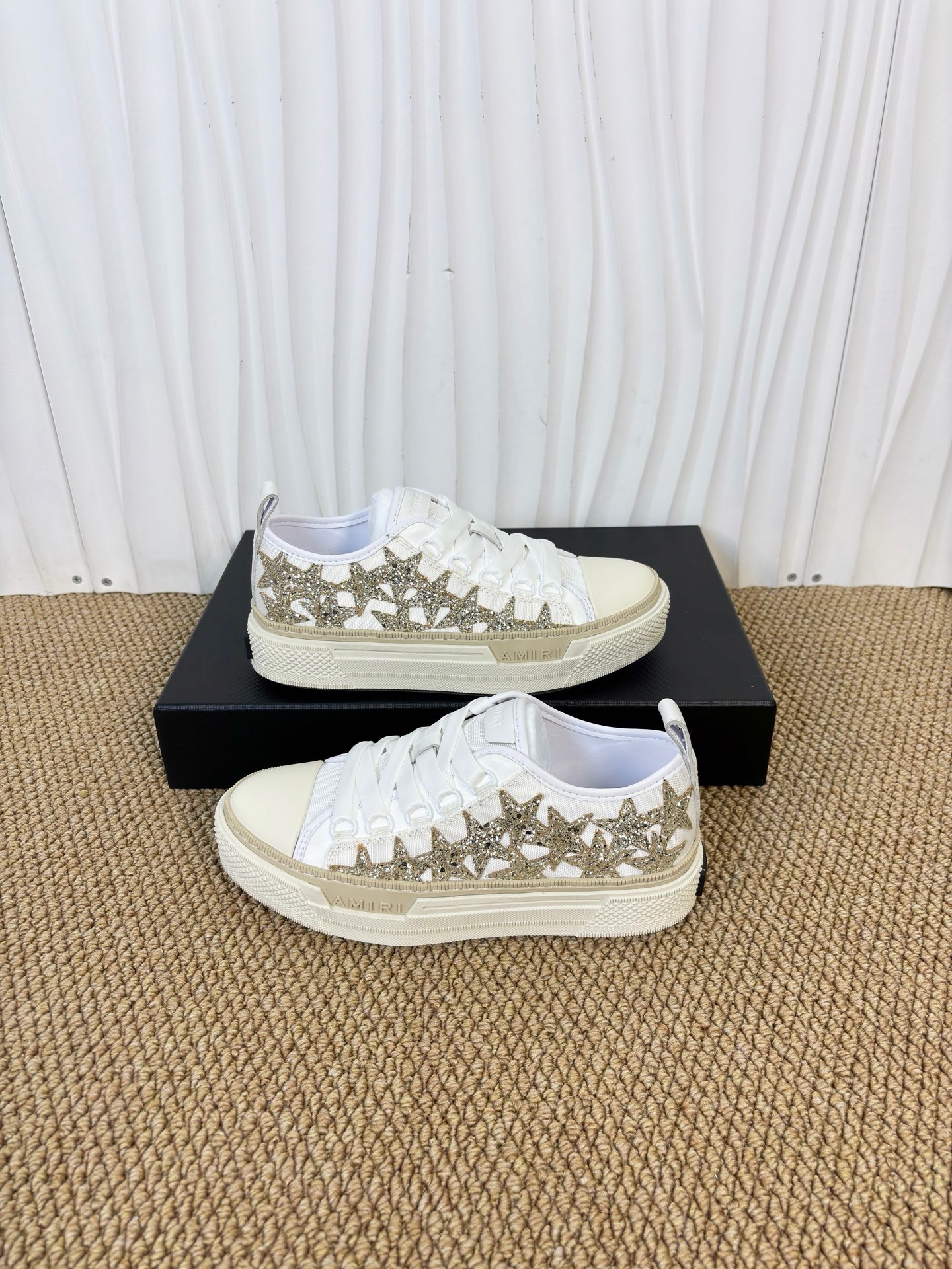 AMIRI STARS Sneakers - CCSHOES