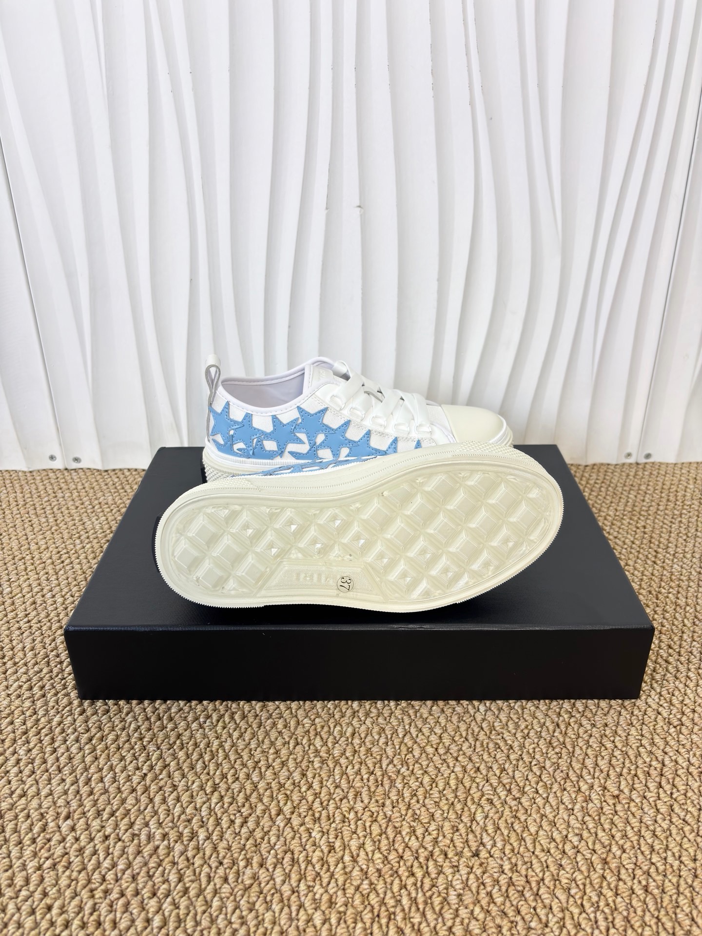 AMIRI STARS Sneakers - CCSHOES