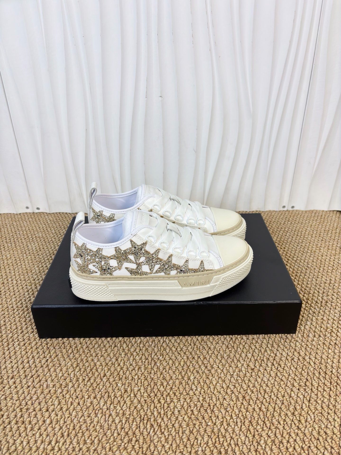 AMIRI STARS Sneakers - CCSHOES