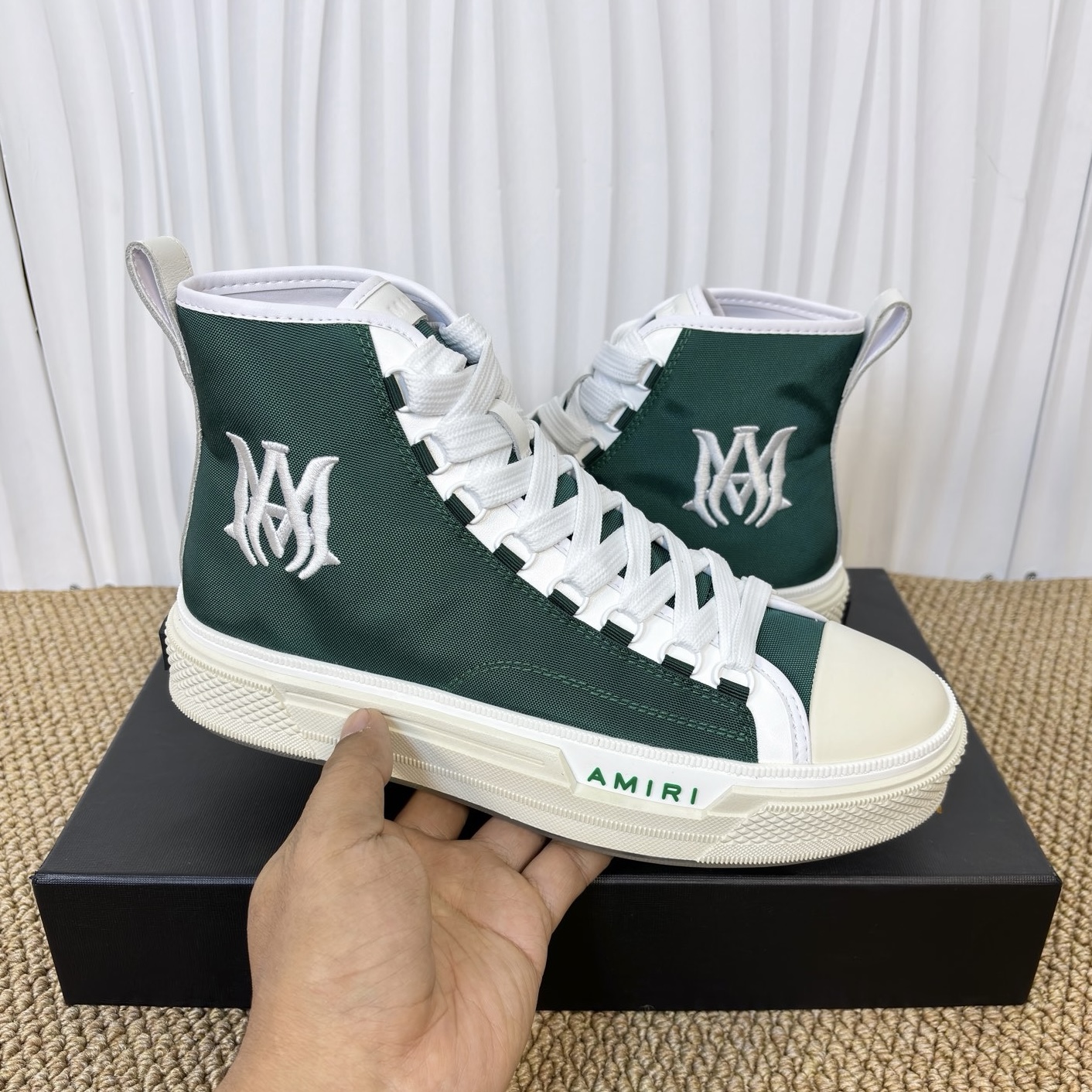 AMIRI STARS Sneakers - CCSHOES
