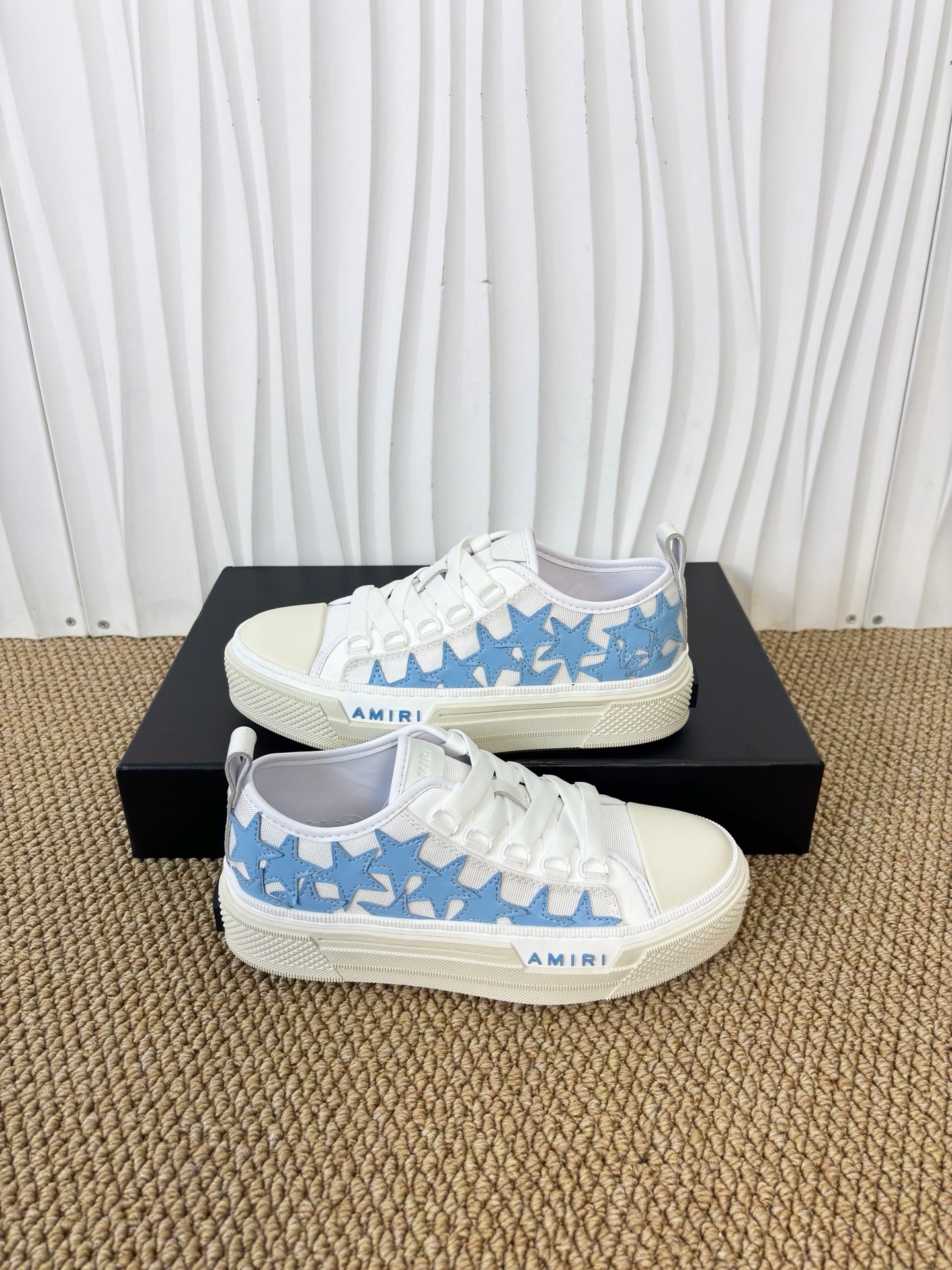 AMIRI STARS Sneakers - CCSHOES