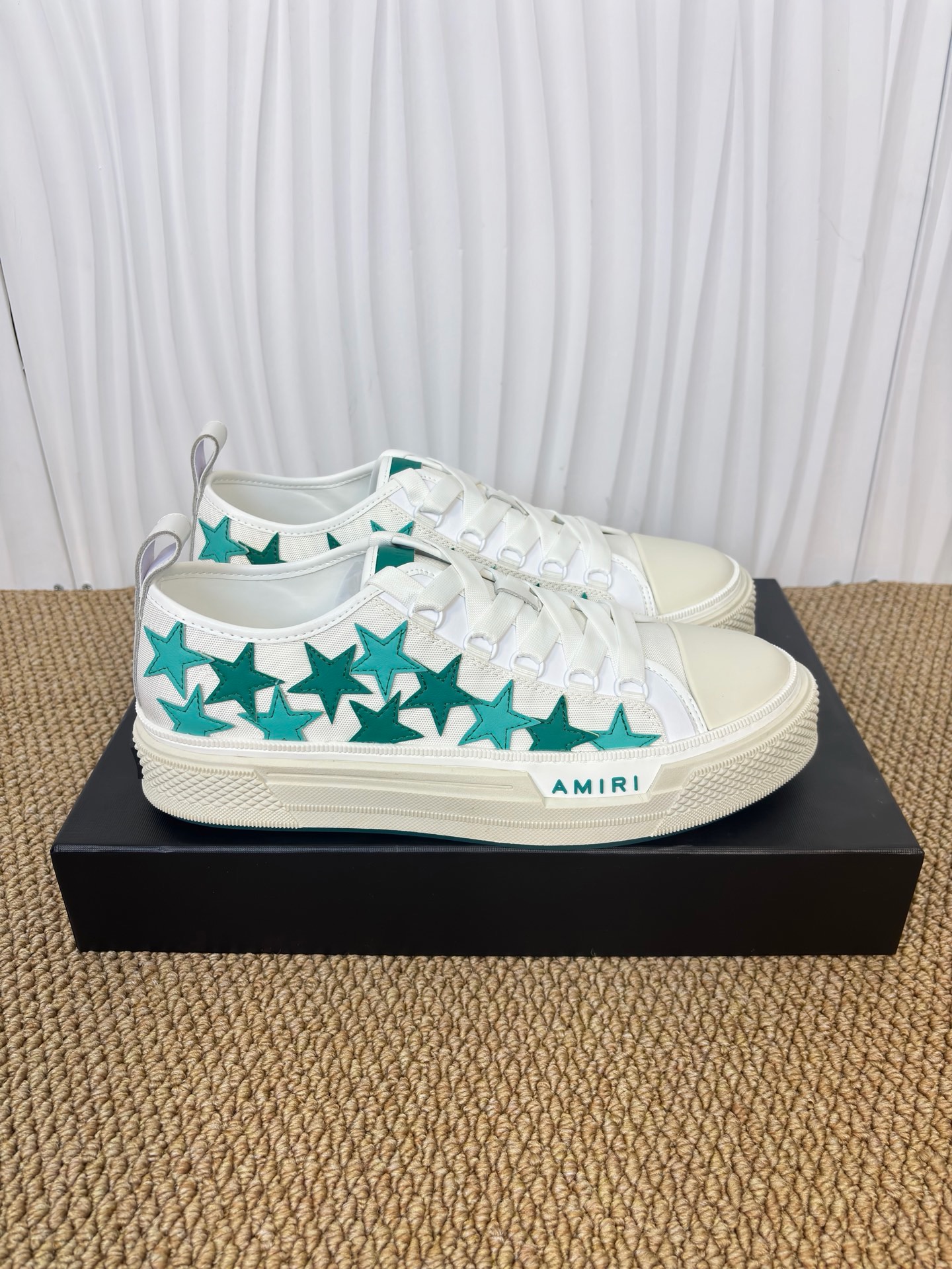 AMIRI STARS Sneakers - CCSHOES