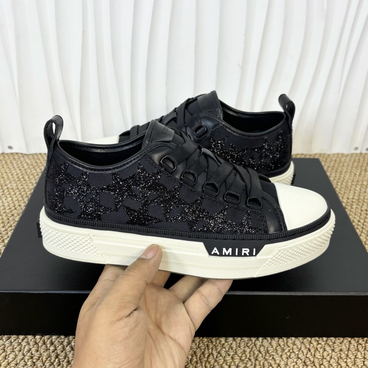 AMIRI STARS Sneakers - CCSHOES