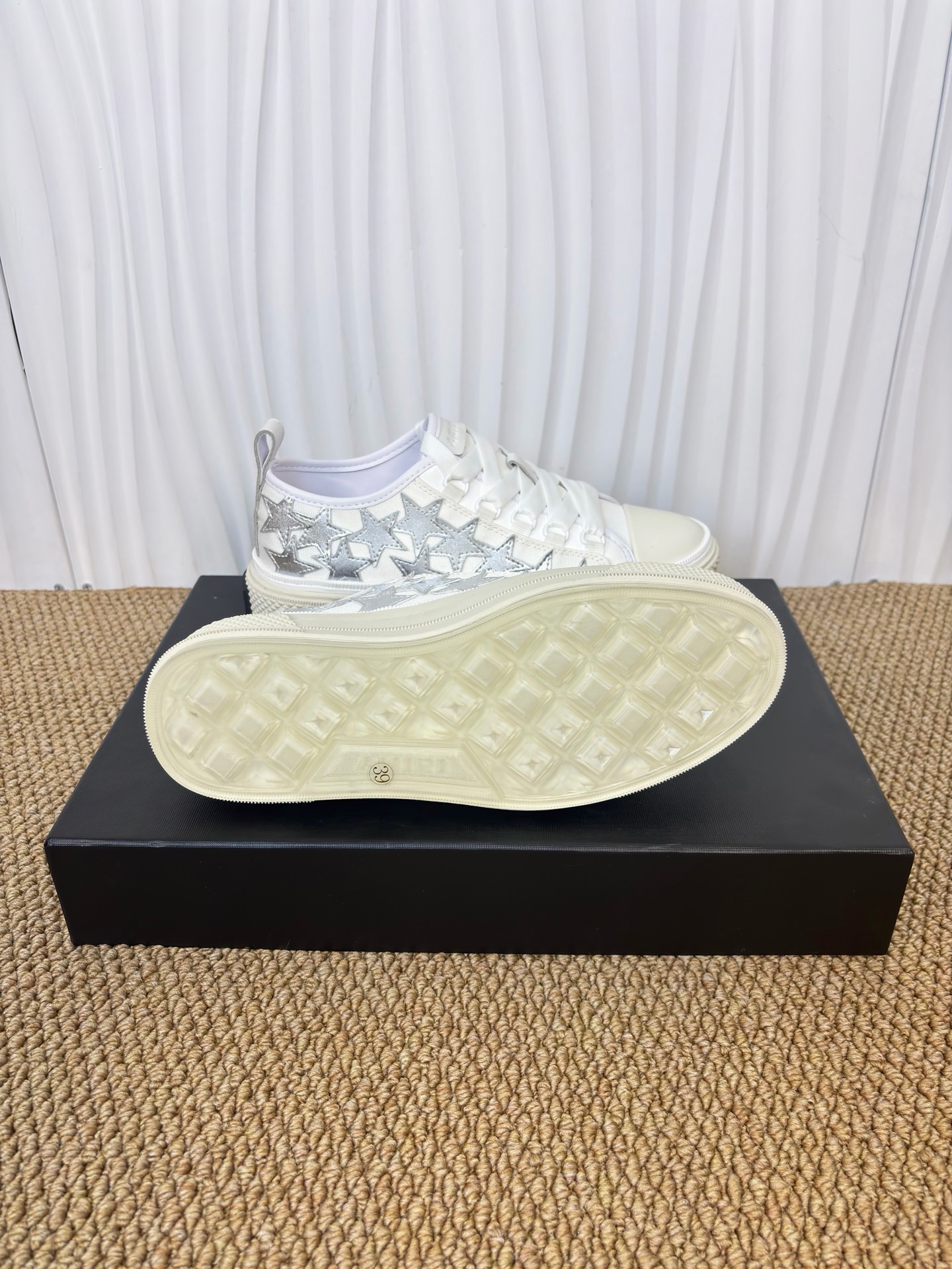 AMIRI STARS Sneakers - CCSHOES