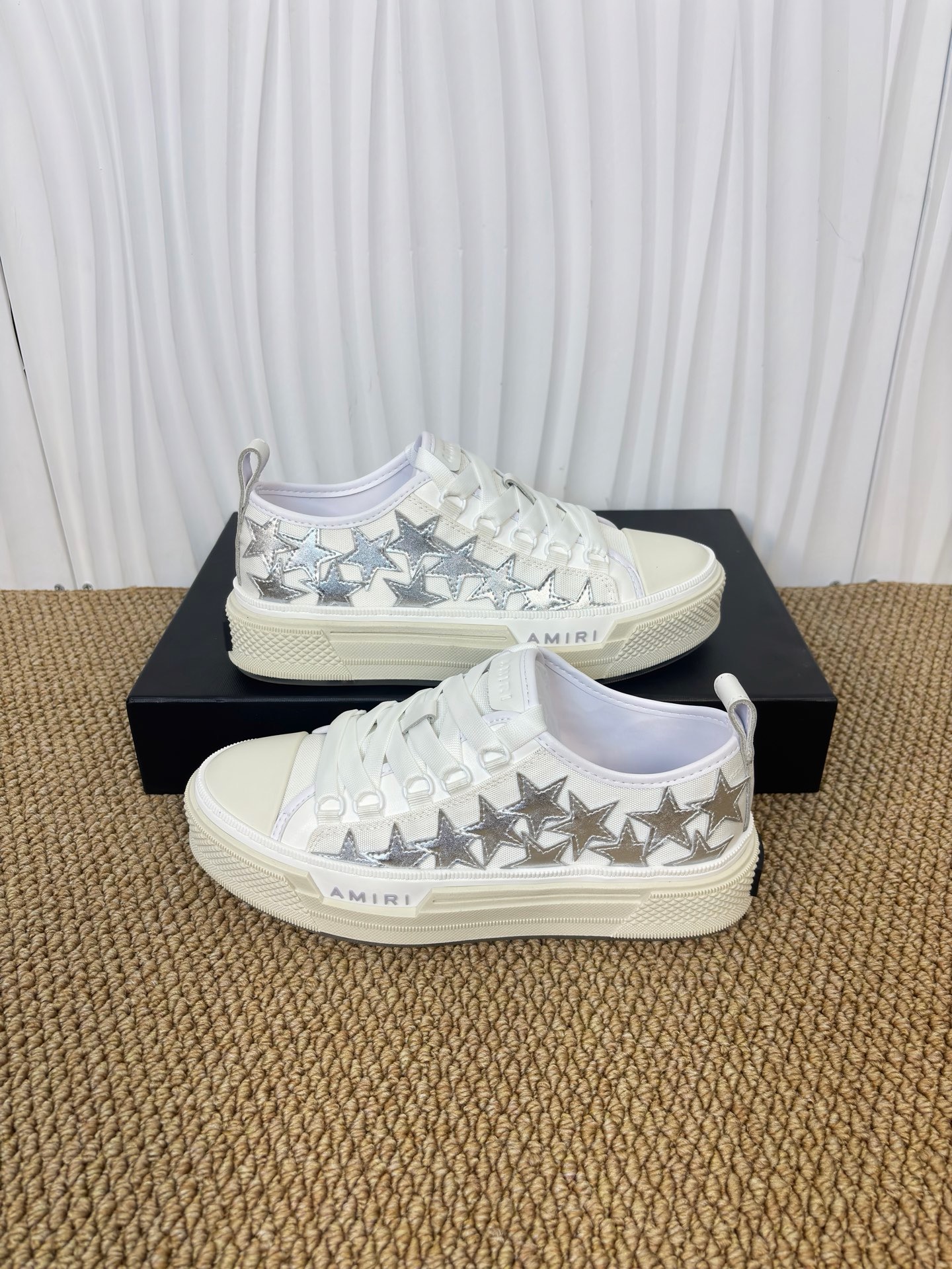 AMIRI STARS Sneakers - CCSHOES