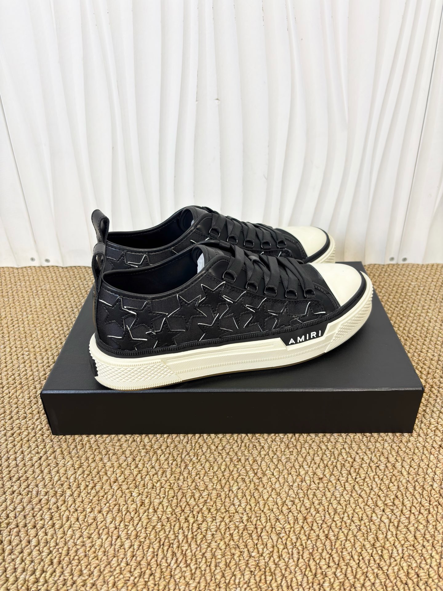 AMIRI STARS Sneakers - CCSHOES