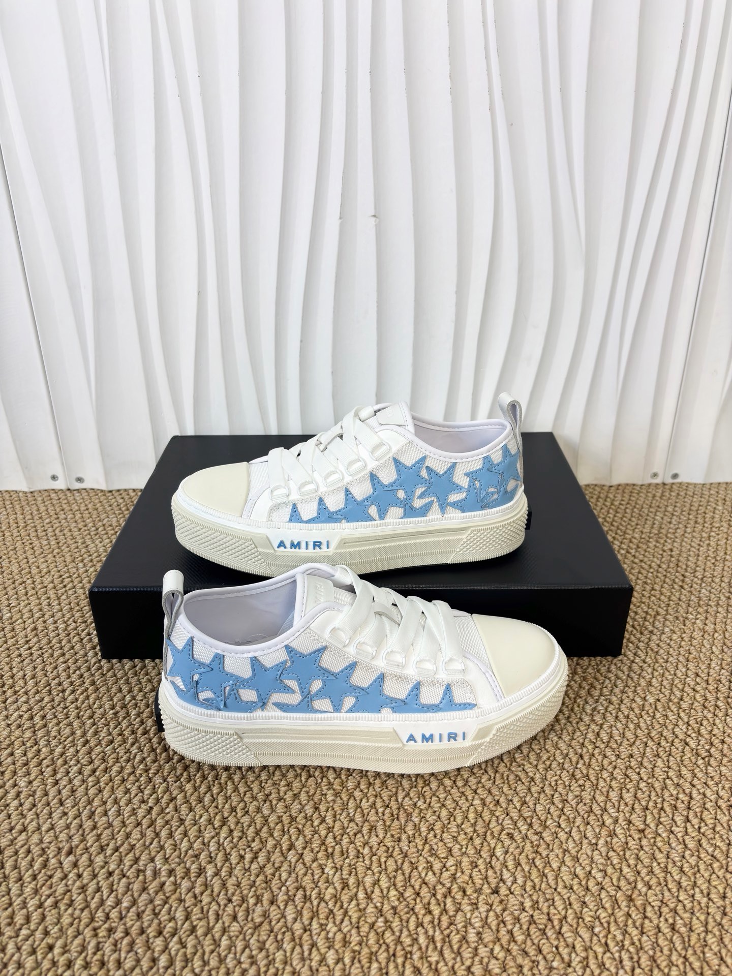 AMIRI STARS Sneakers - CCSHOES