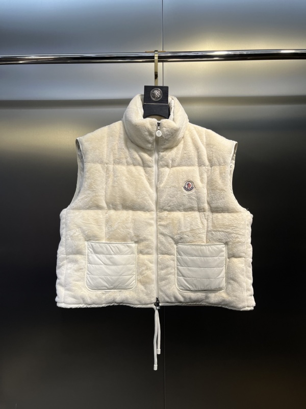 Moncler Jacket - CCSHOES