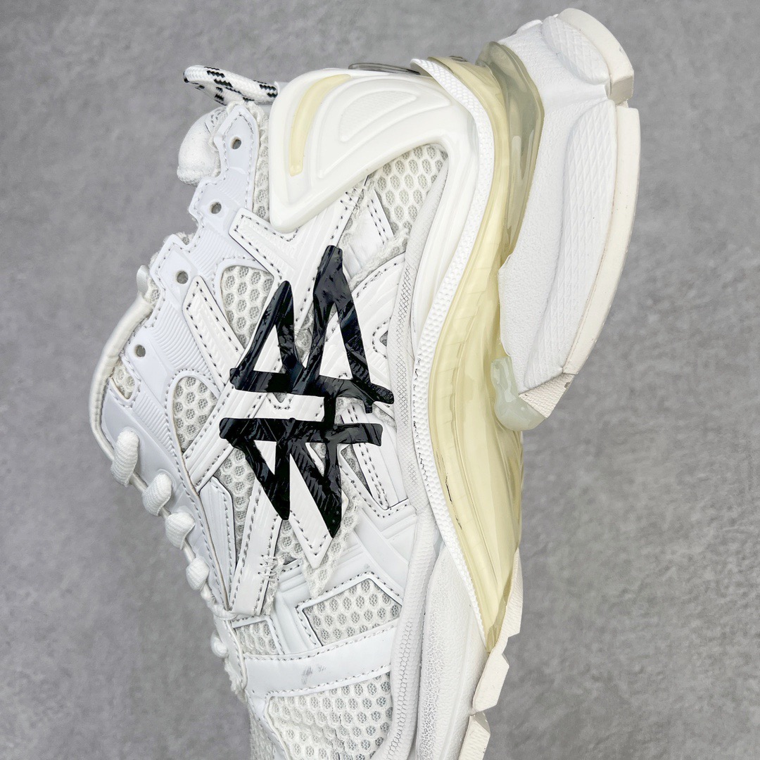 BALCIA Runner Graffiti White - CCSHOES