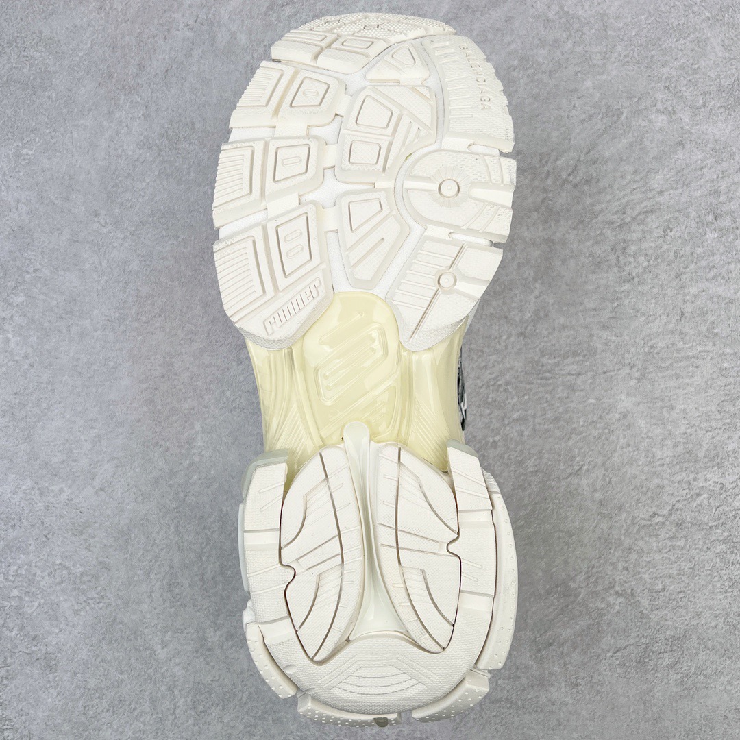 BALCIA Runner Graffiti White - CCSHOES