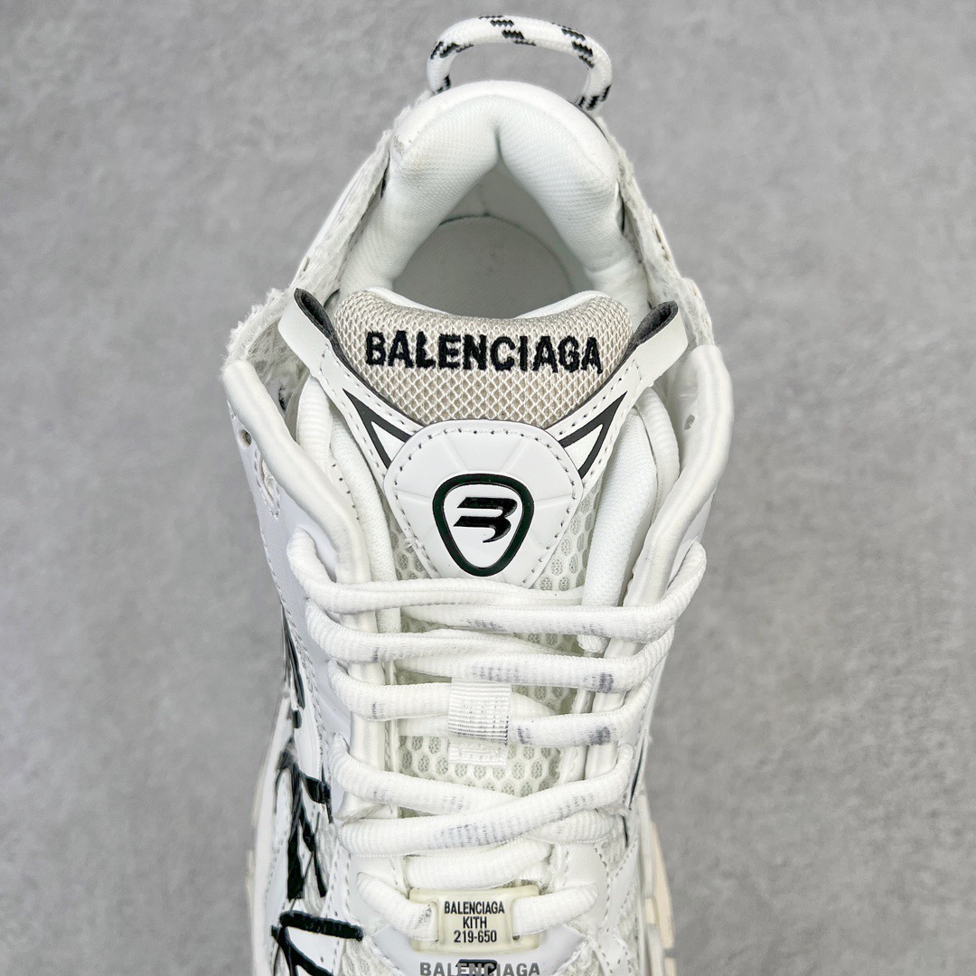 BALCIA Runner Graffiti White - CCSHOES