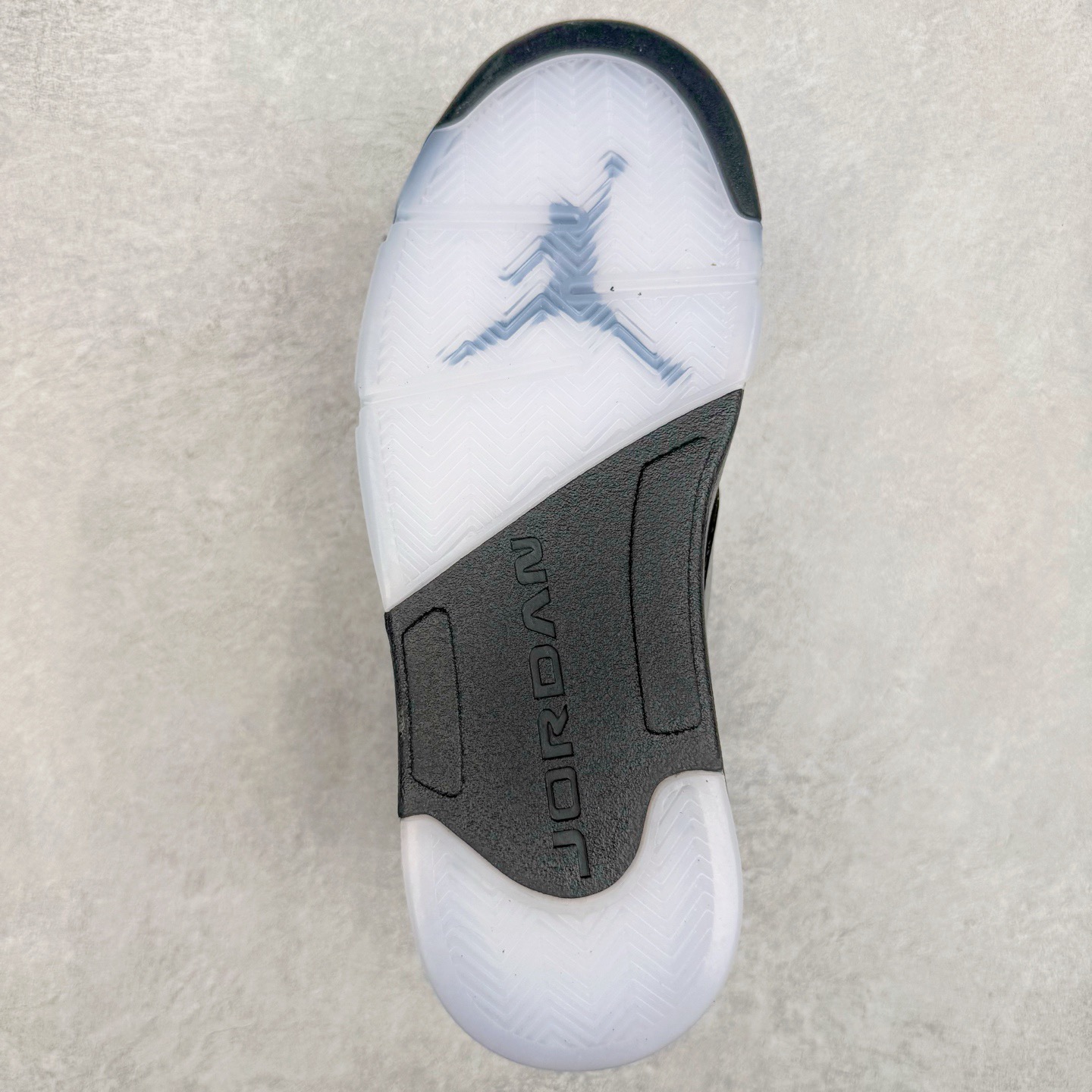 AIR JORDAN 5 BLACK METALLIC (2025) 845035-003 - CCSHOES