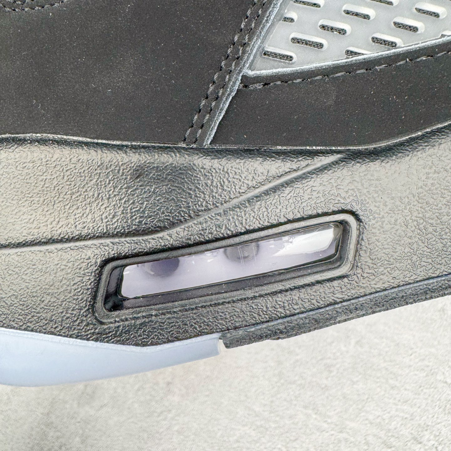 AIR JORDAN 5 BLACK METALLIC (2025) 845035-003 - CCSHOES