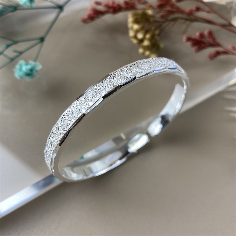 999 Foot Silver Bracelet Frosted Full Star Bangle