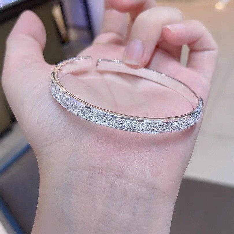 999 Foot Silver Bracelet Frosted Full Star Bangle