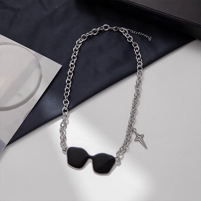 Glasses Necklace