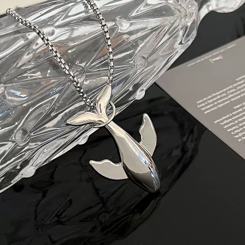 Whalefall Necklace