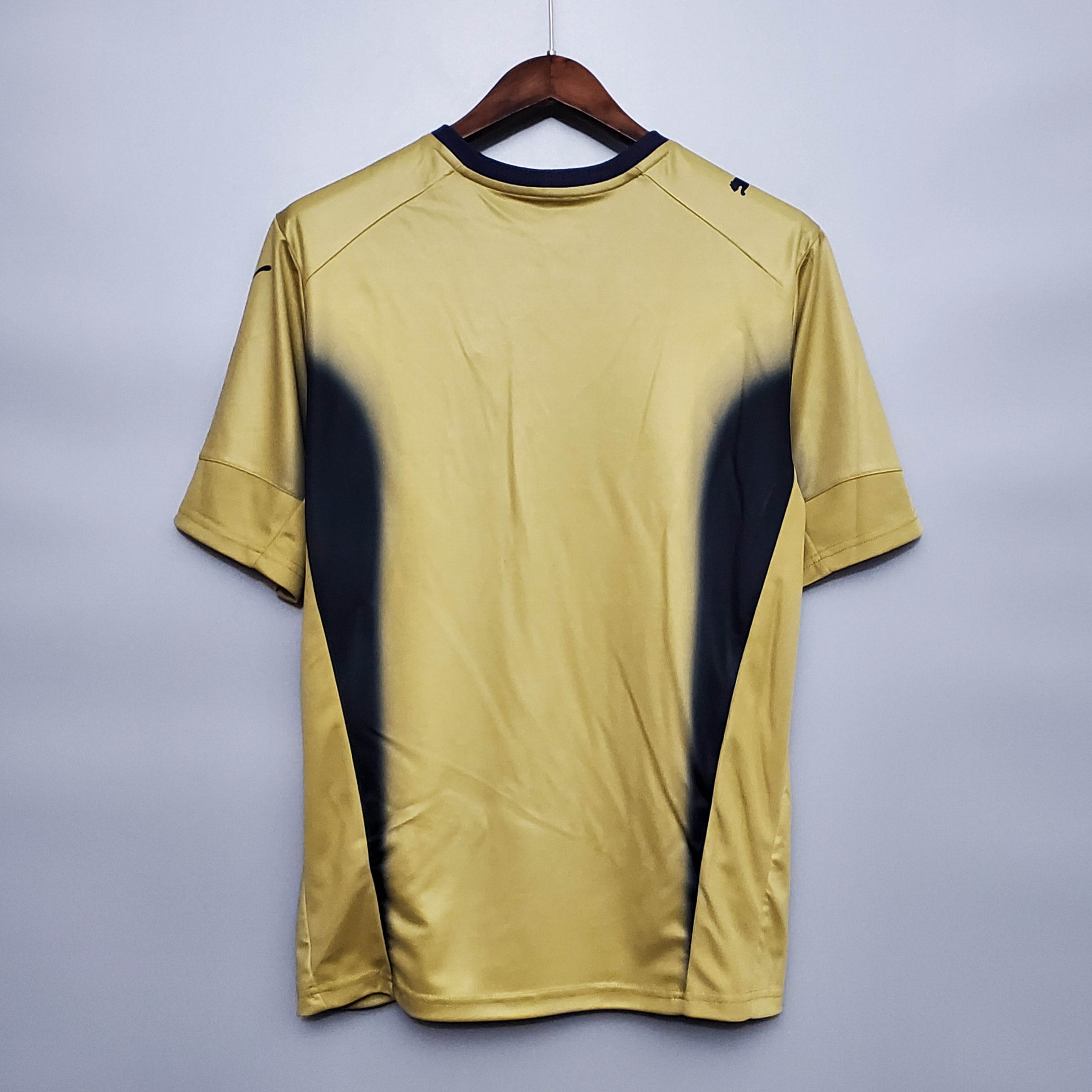 2006 Retro Italy Goalkeeper Gold Soccer Shirt - tingfengxie