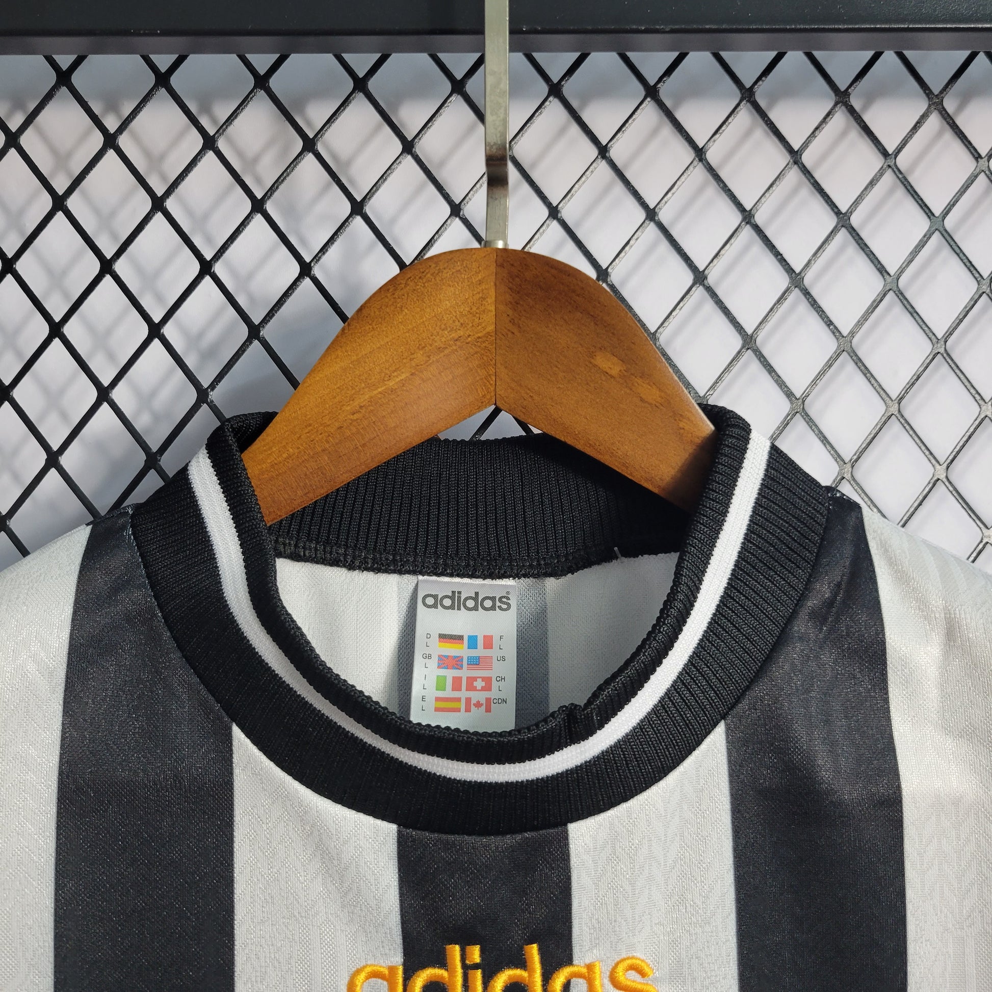 1995/1997 Retro Newcastle United Home Soccer Jersey - tingfengxie