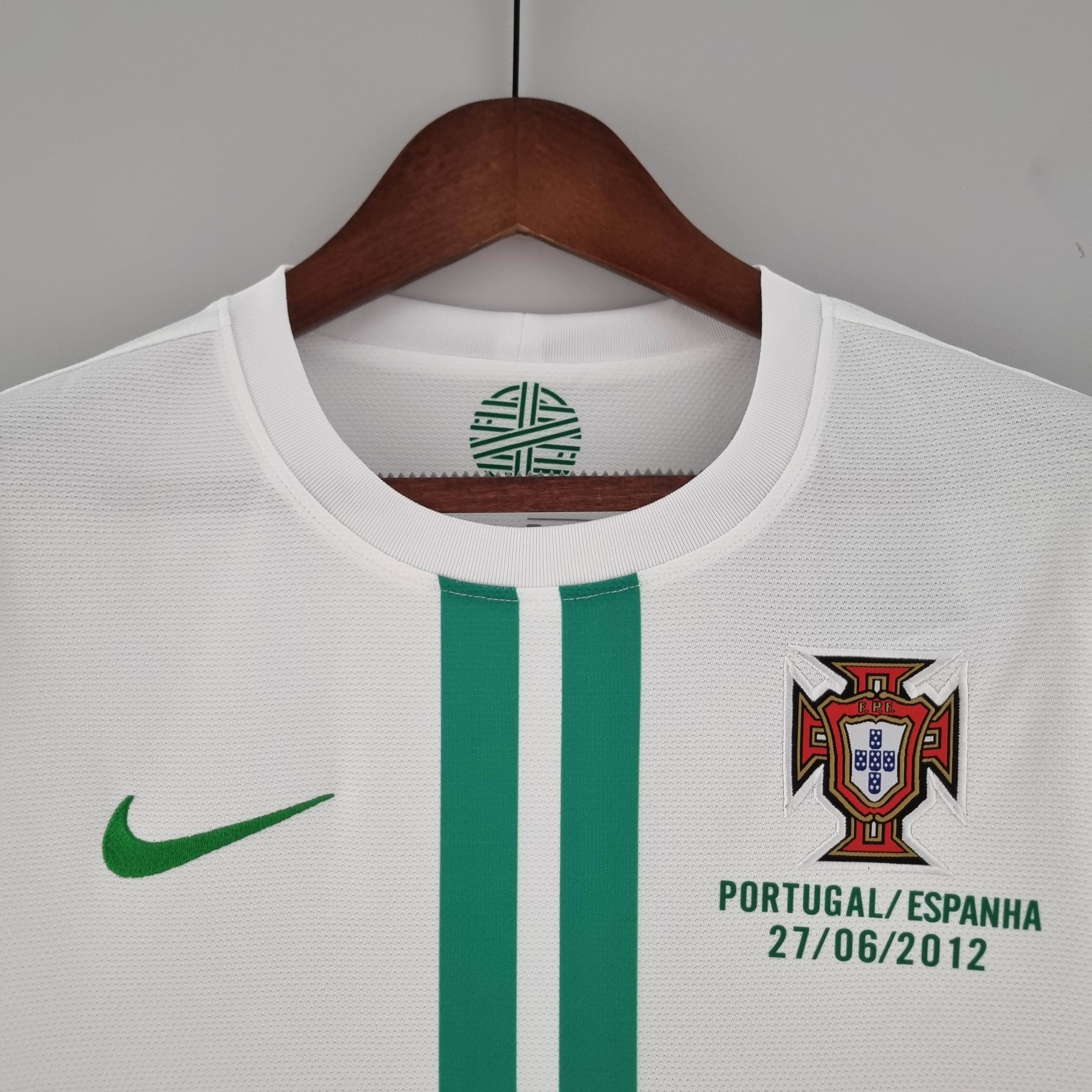 2012 Retro Long Sleeve Portugal Away Football Shirt - tingfengxie