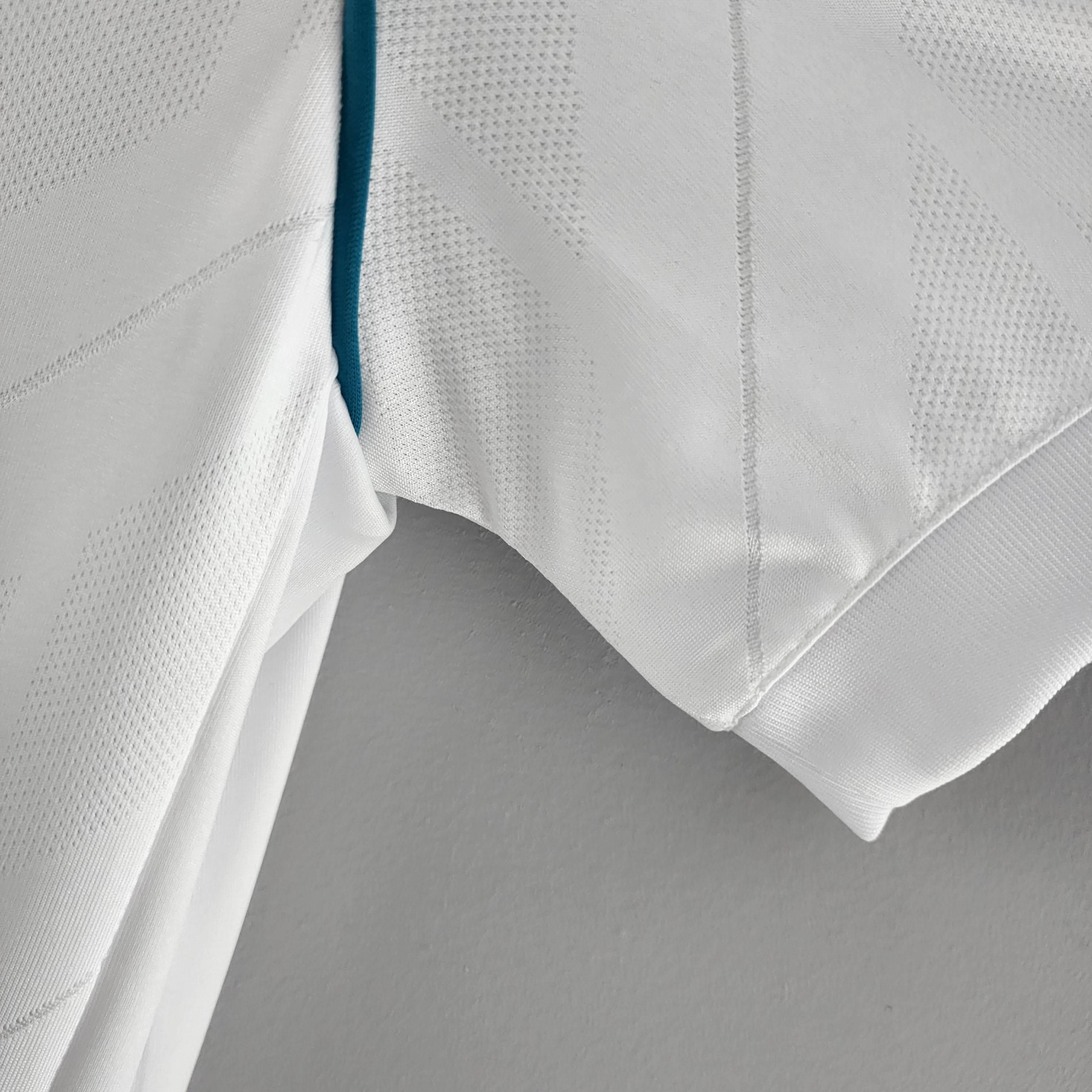 2017/2018 Retro Real Madrid Home - tingfengxie