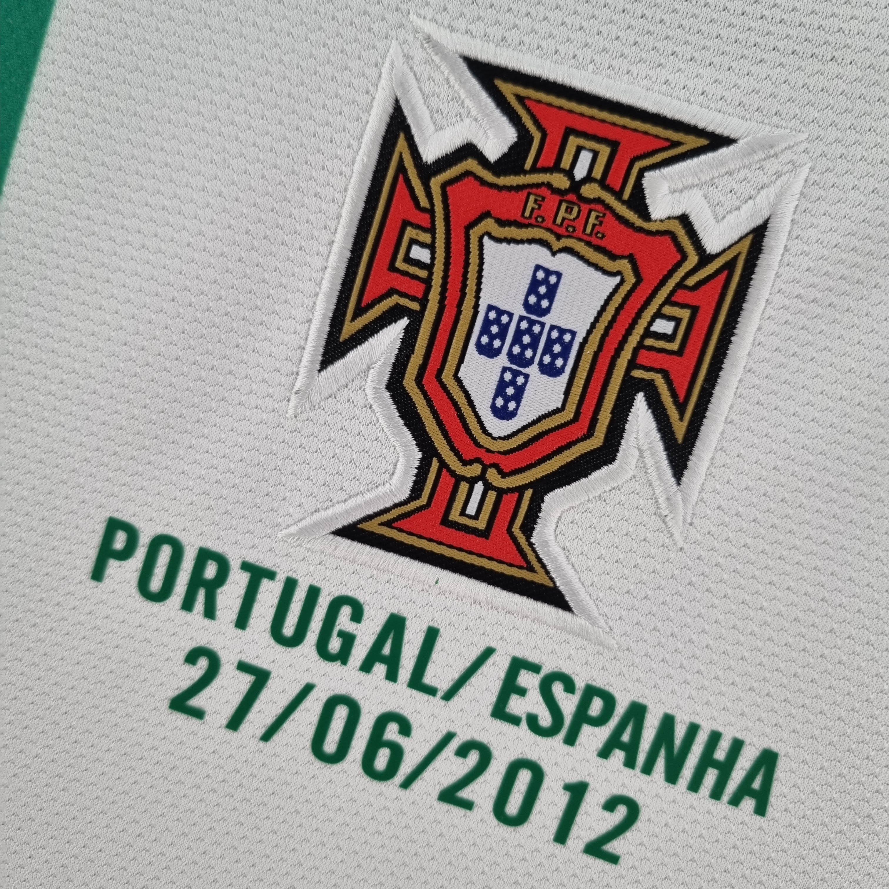 2012 Retro Long Sleeve Portugal Away Football Shirt - tingfengxie