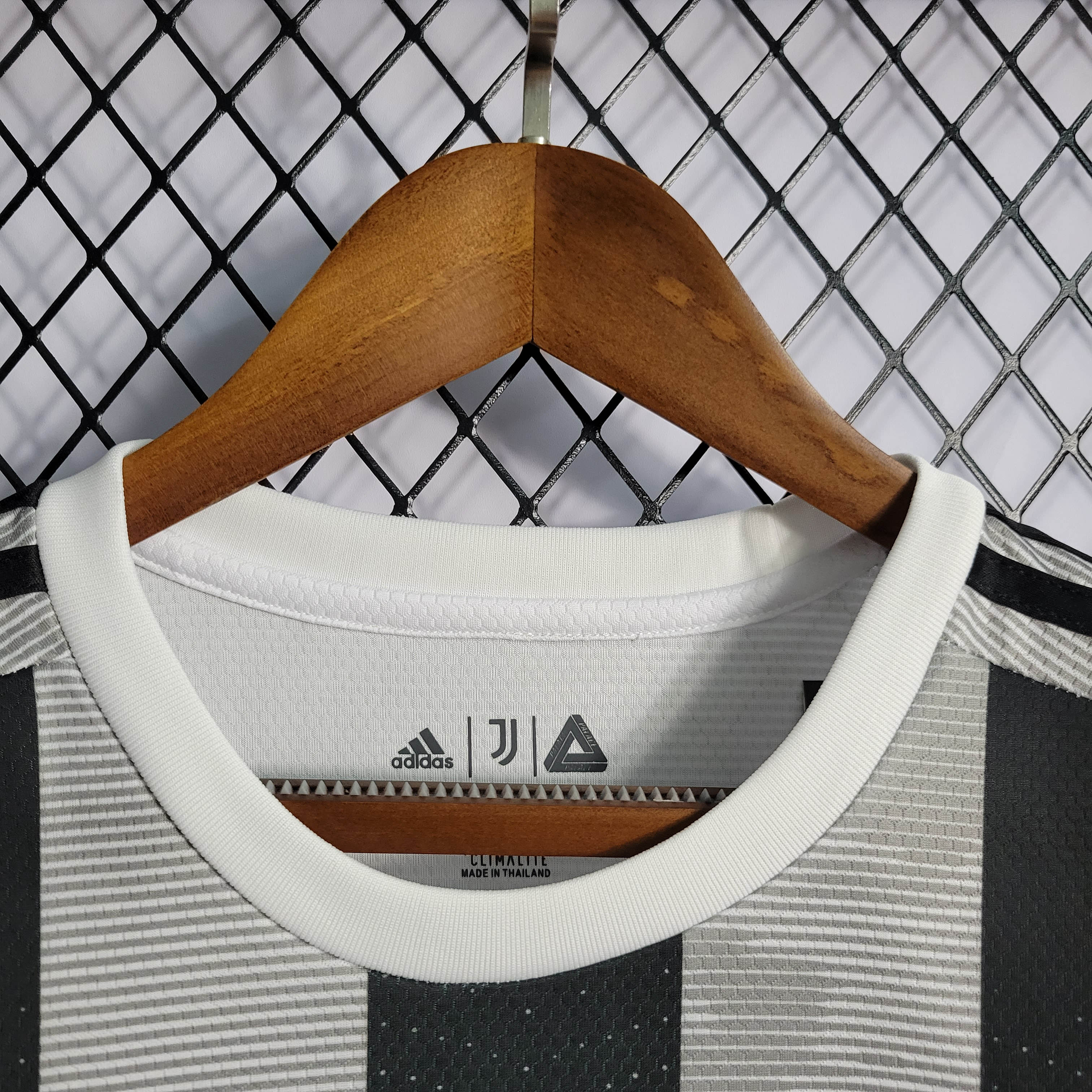 2019/2020 Retro Juventus Joint Edition Black and White Stripes Soccer Jersey 1:1 Thai Quality - tingfengxie