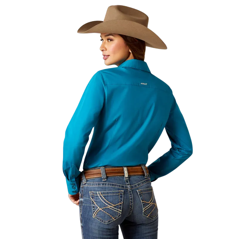 Arithtat Women's Wrinkle Resist Team Kirby Stretch Shirt