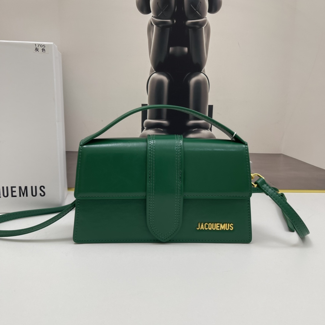 Jacquemus Leather Shoulder Bags