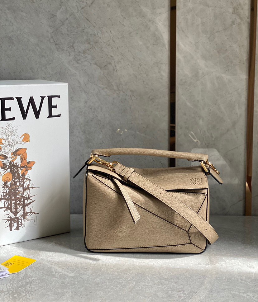 Loewe Small Puzzle Biege