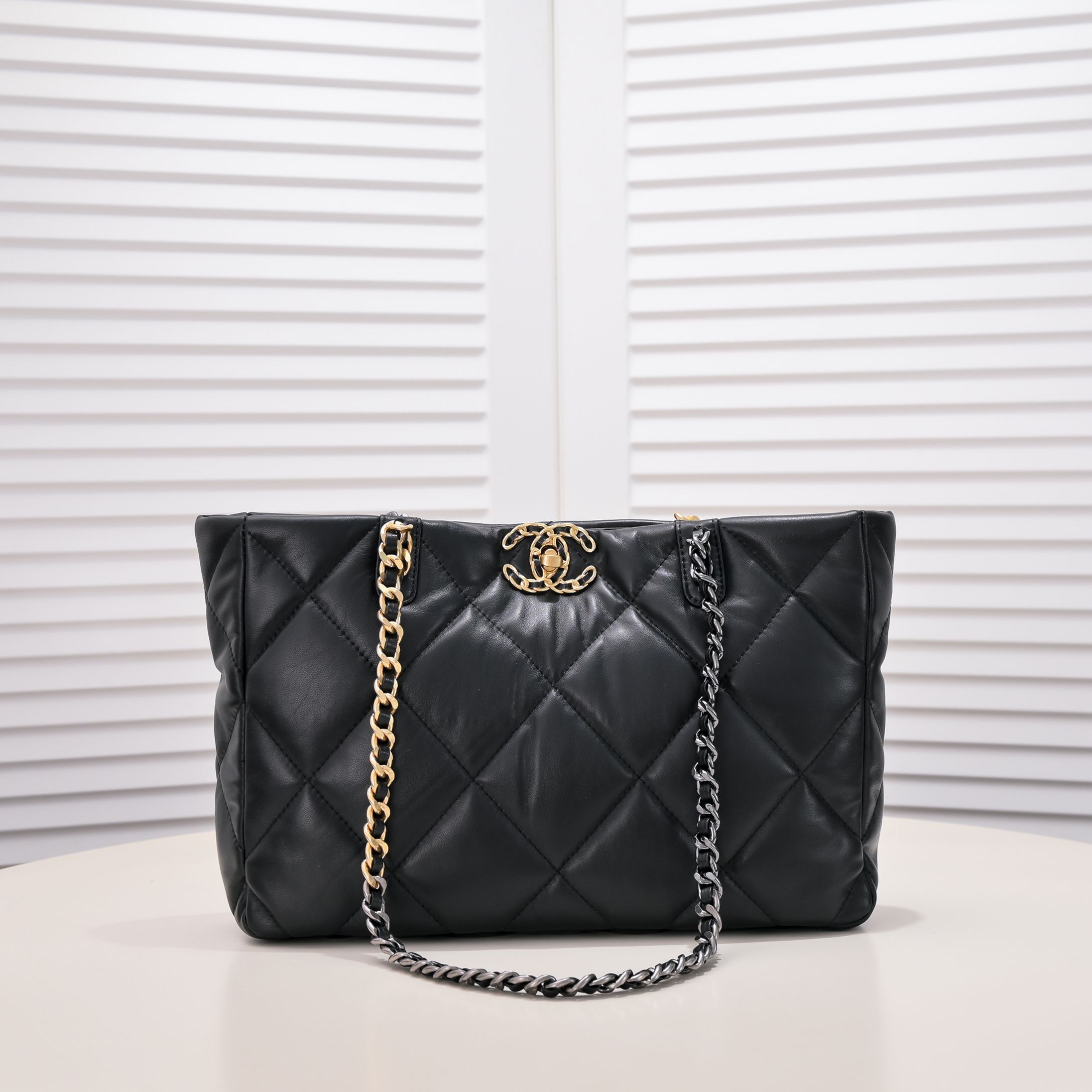 Chanel 19bag Tote Leather Shoulder Crossbody Bag