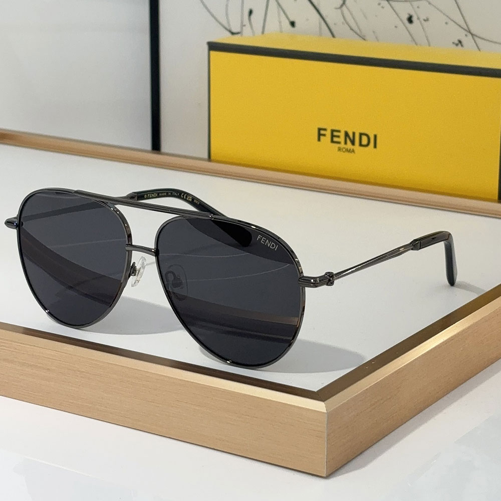 Fendi  Aviator metal Sunglasses Top quality