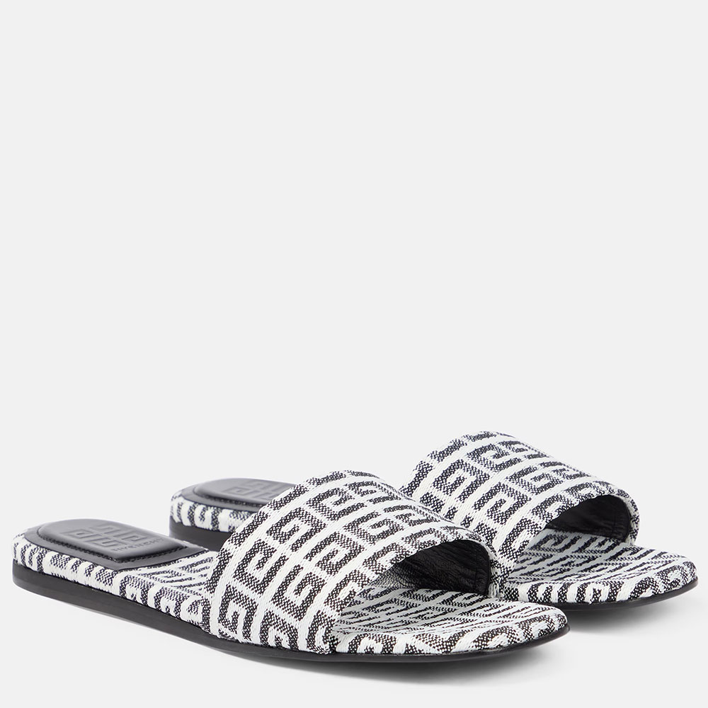 Givenchy Comfortable Flat Flip-flops Slide Sandal
