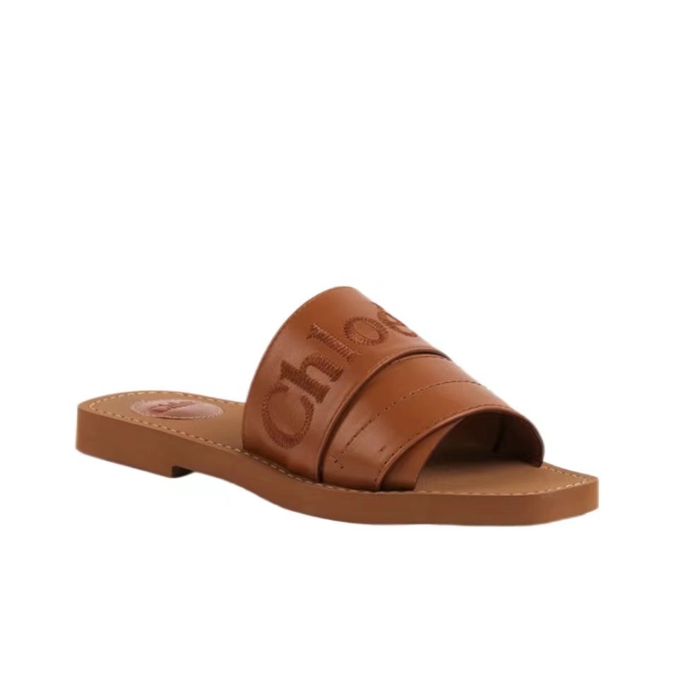 Chloe Leather Logo Embroidery Shoes Sandal