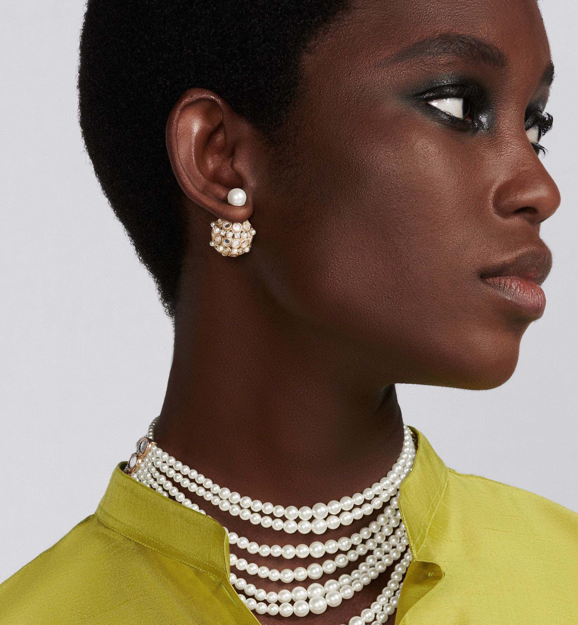 Christian Dior Round Diamond&Pearl Earrings