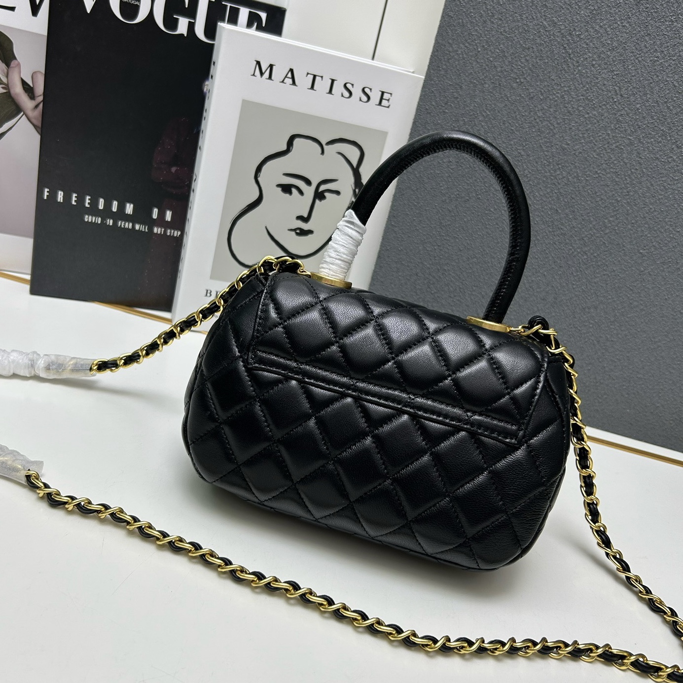 Chanel coco Leather Handle Shoulder Crossbody Bag