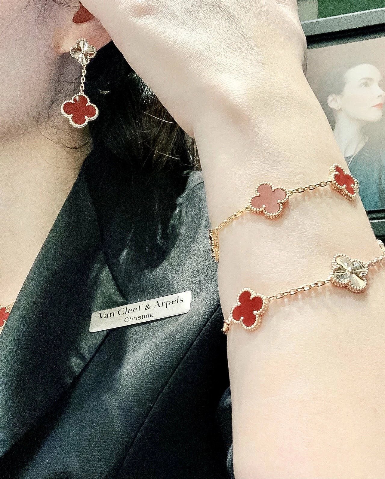 Van Cleef&Arpels VCA alhambra Bracelet Carnelian