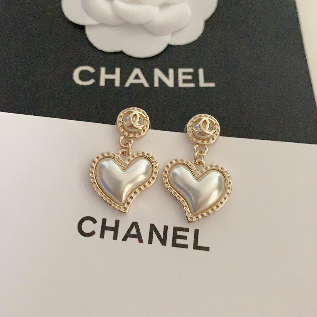Chanel white love earring