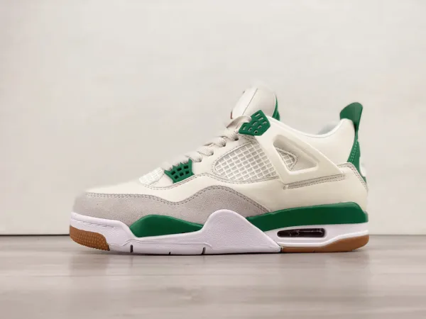 Jordan4 “Pine Green”