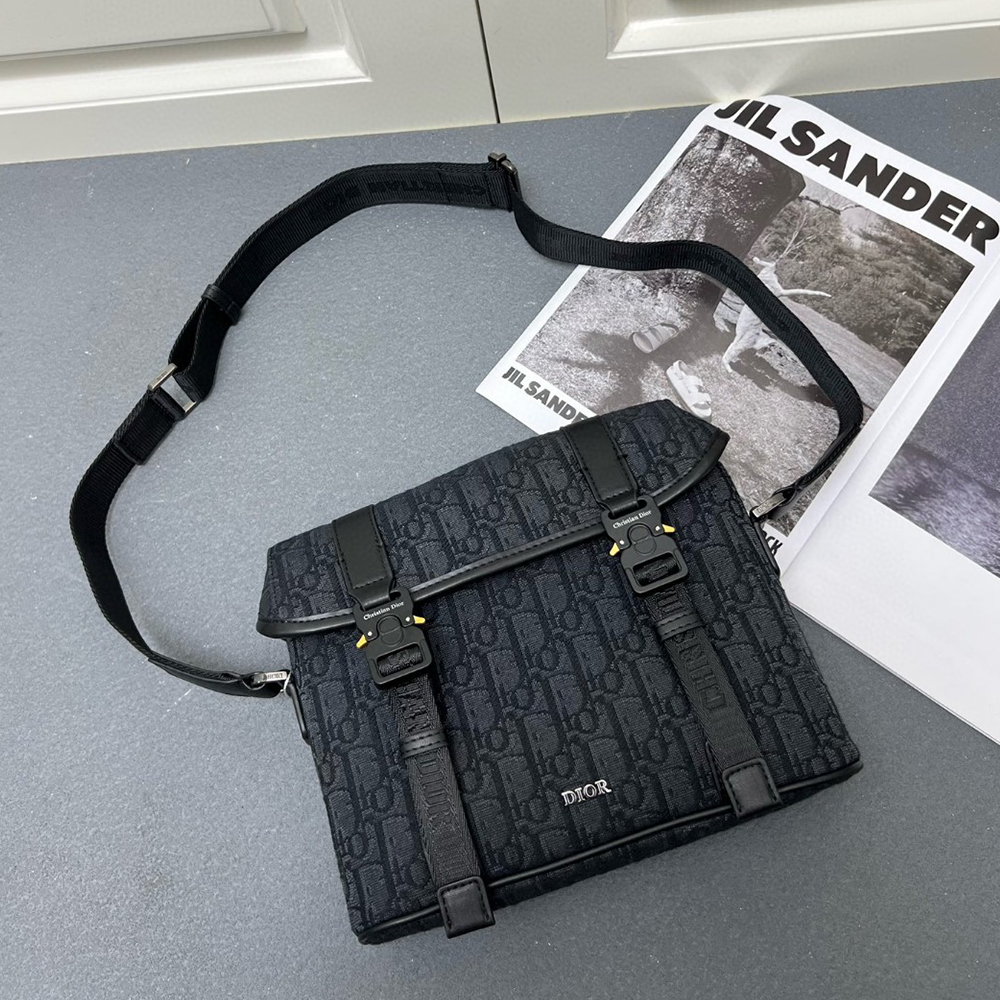 Dior Hit The Road Flap Messenger Bag